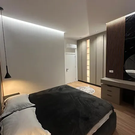 Apartment Bexhisteni Lux Rent