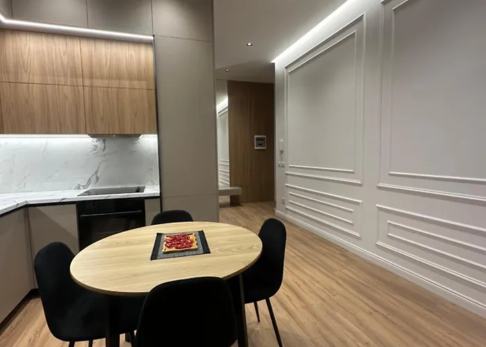 公寓 Bexhisteni Lux Rent