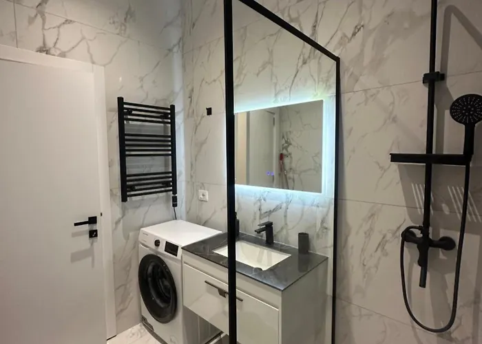 Bexhisteni Lux Rent *